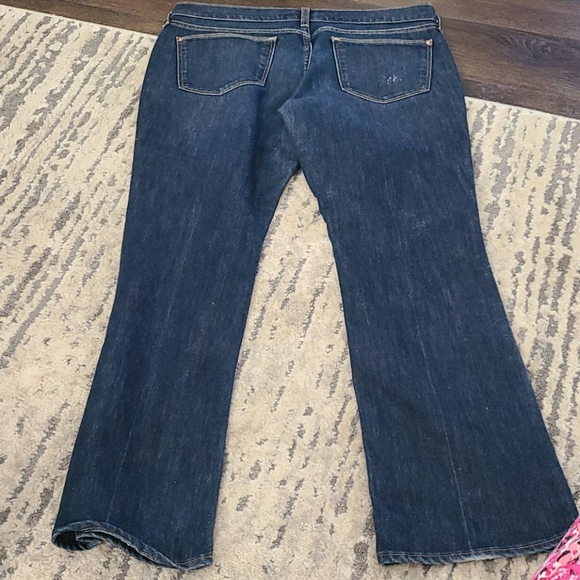 Old Navy the flirt jeans - Picture 2 of 8